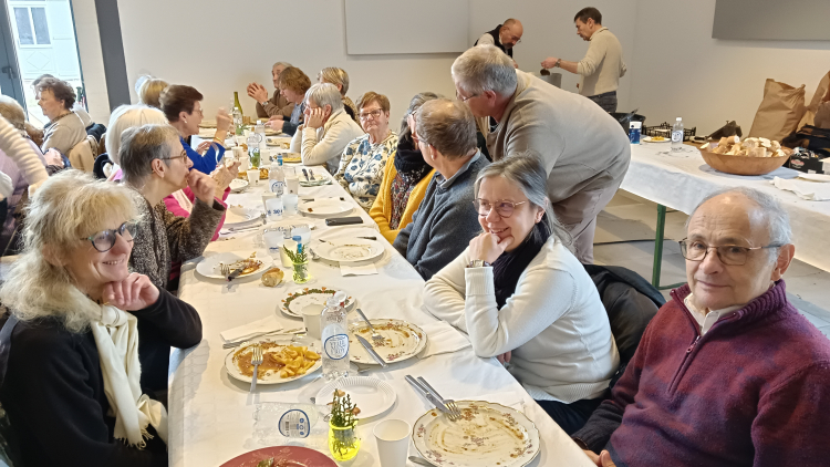 Photo illustration article IMG-20251130-134809-693f015acc9bb.jpeg