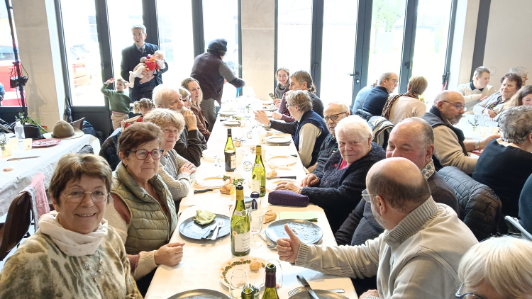 Photo illustration article IMG-20251130-140140-693f015ace566.jpeg