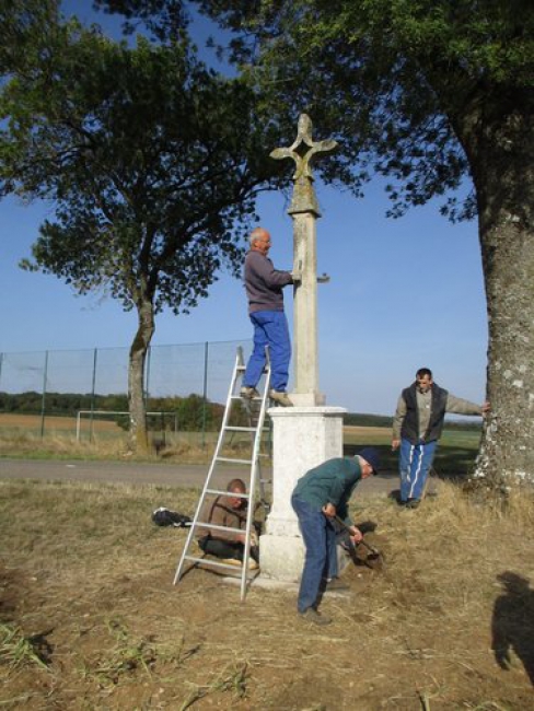 Image restauration croix Véronnes